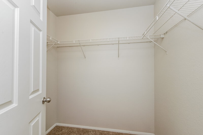 1,905/Mo, 9441 Grandview Spring Avenue Las Vegas, NV 89166 Amenities View