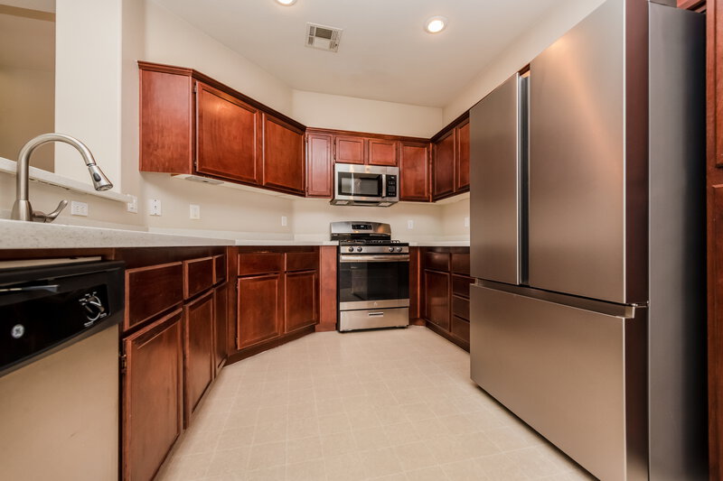 2,100/Mo, 1240 Maple Pines Ave North Las Vegas, NV 89081 Kitchen View