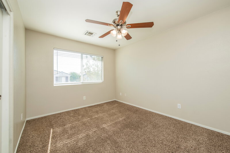 2,100/Mo, 1240 Maple Pines Ave North Las Vegas, NV 89081 Bedroom View 2