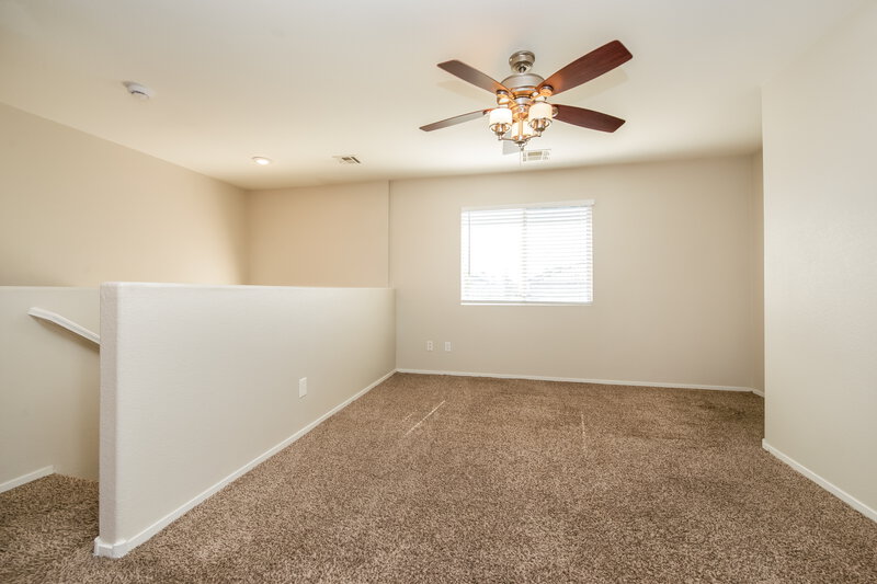 2,100/Mo, 1240 Maple Pines Ave North Las Vegas, NV 89081 Loft View