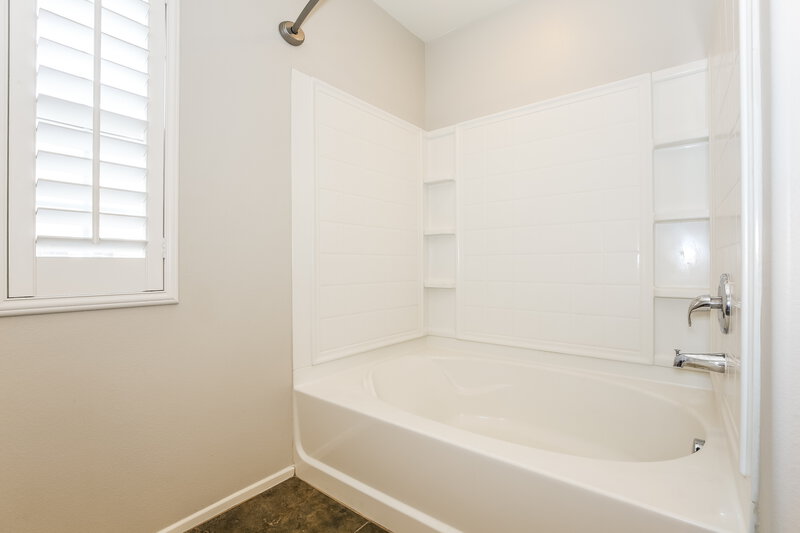 2,245/Mo, 10611 Gibbous Moon Dr Las Vegas, NV 89129 Bathroom View