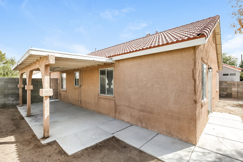 1,790/Mo, 5119 Keswick Road North Las Vegas, NV 89031 Rear View