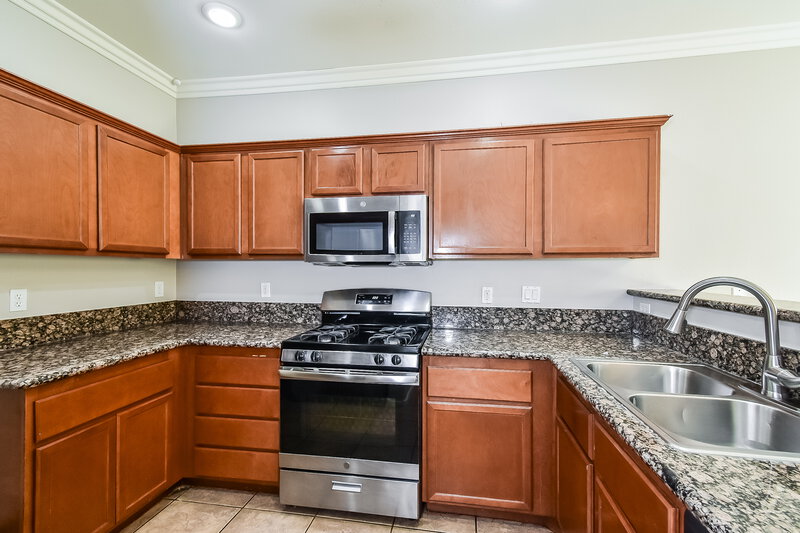 1,760/Mo, 6333 Blushing Willow Street North Las Vegas, NV 89081 Kitchen View