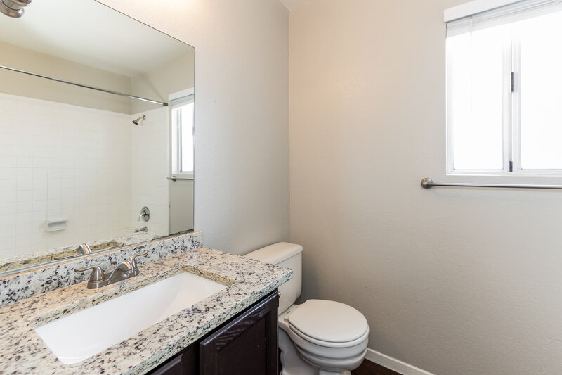 1,795/Mo, 1620 Lorna Drive Henderson, NV 89011 Bathroom View