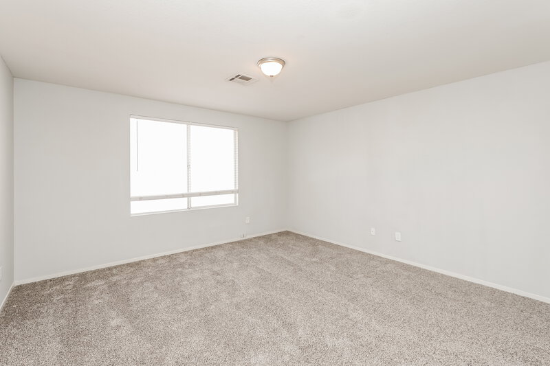 1,890/Mo, 5405 Jose Ernesto Street North Las Vegas, NV 89031 Main Bedroom View