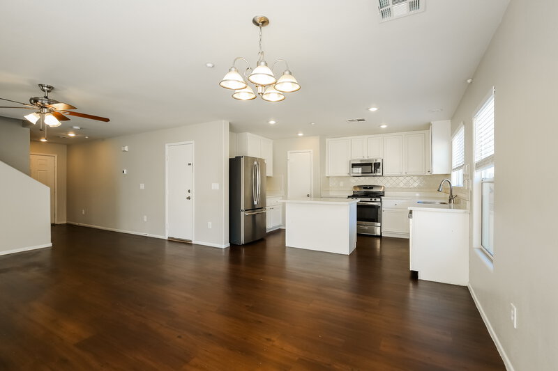 1,865/Mo, 7332 Camden Pine Ave Las Vegas, NV 89129 Dining Room View 2