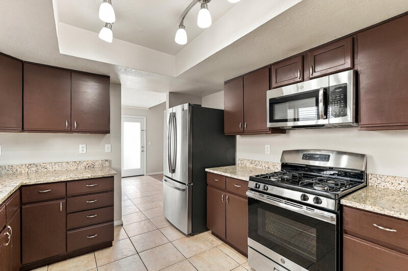 2,105/Mo, 857 Schooner Dr Henderson, NV 89015 Kitchen View 2