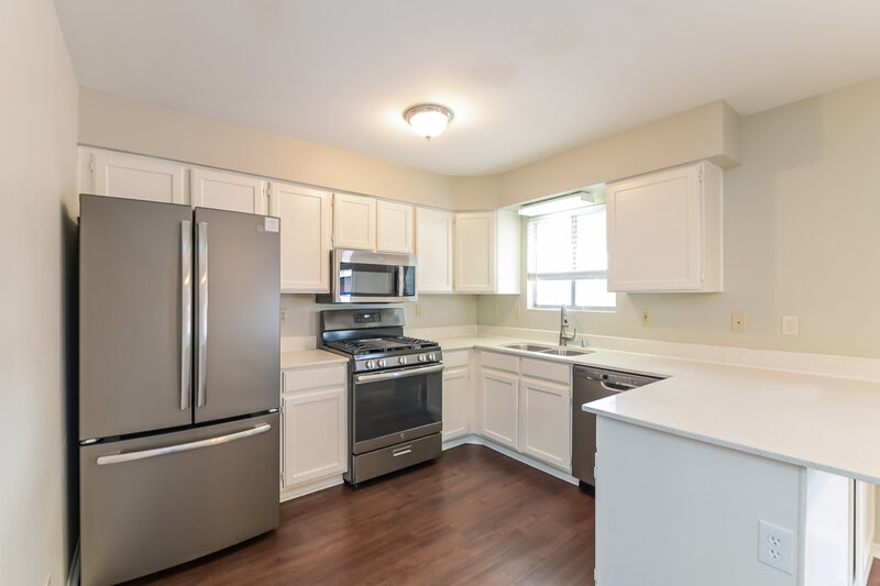 1,860/Mo, 397 Newbury Court Henderson, NV 89015 Kitchen View