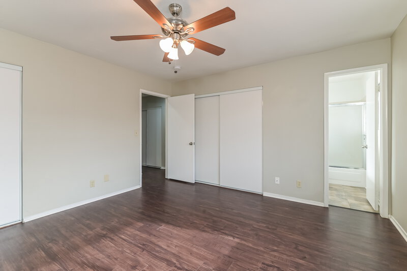 1,860/Mo, 397 Newbury Court Henderson, NV 89015 Main Bedroom View 2
