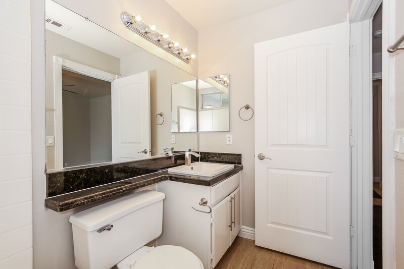 2,000/Mo, 2244 Triumph Hills Ln North Las Vegas, NV 89032 Main Bathroom View 2