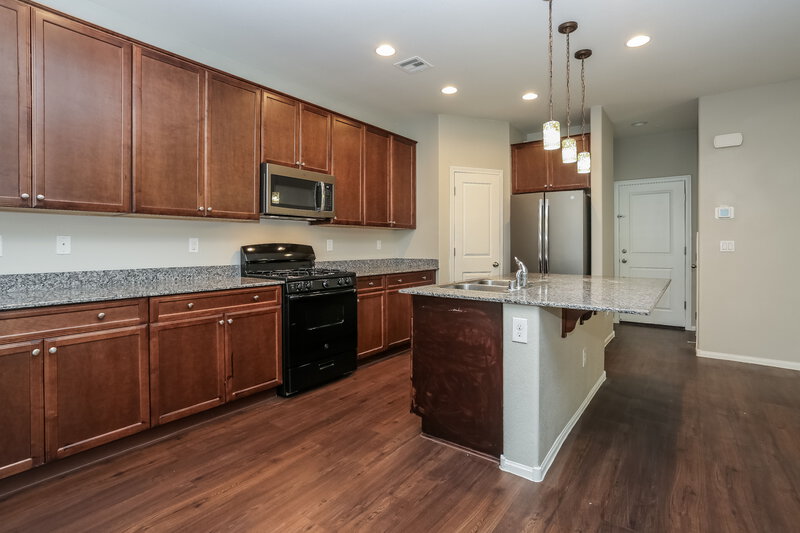 1,915/Mo, 10127 Mayflower Bay Ave Las Vegas, NV 89166 Kitchen View 2