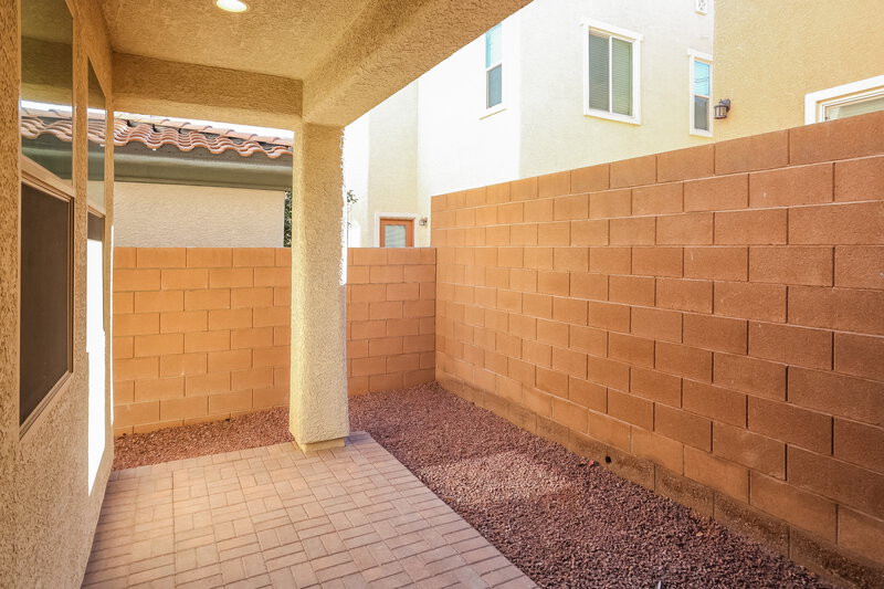 1,915/Mo, 10127 Mayflower Bay Ave Las Vegas, NV 89166 Rear View