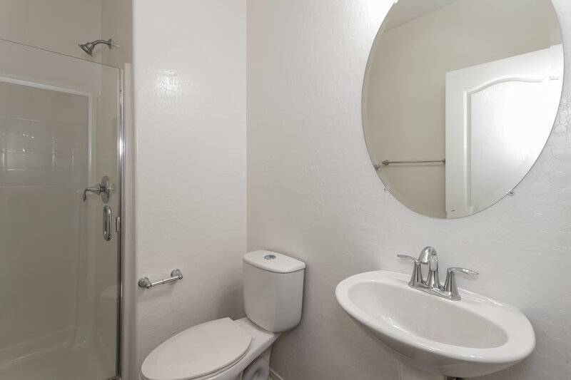 1,955/Mo, 7216 Mulberry Forest Las Vegas, NV 89166 Bathroom View 2