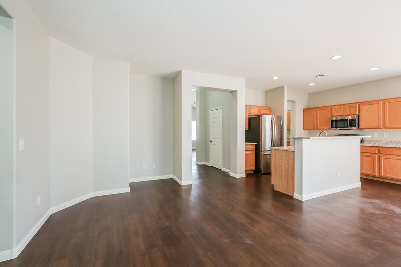 1,945/Mo, 3635 Prairie Orchid Avenue North Las Vegas, NV 89081 Dining Room View 2