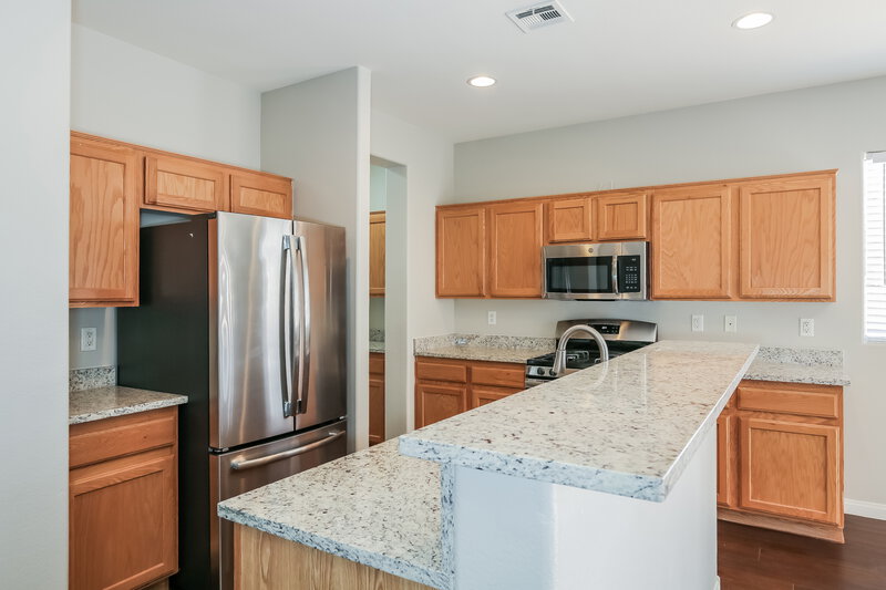 1,945/Mo, 3635 Prairie Orchid Avenue North Las Vegas, NV 89081 Kitchen View