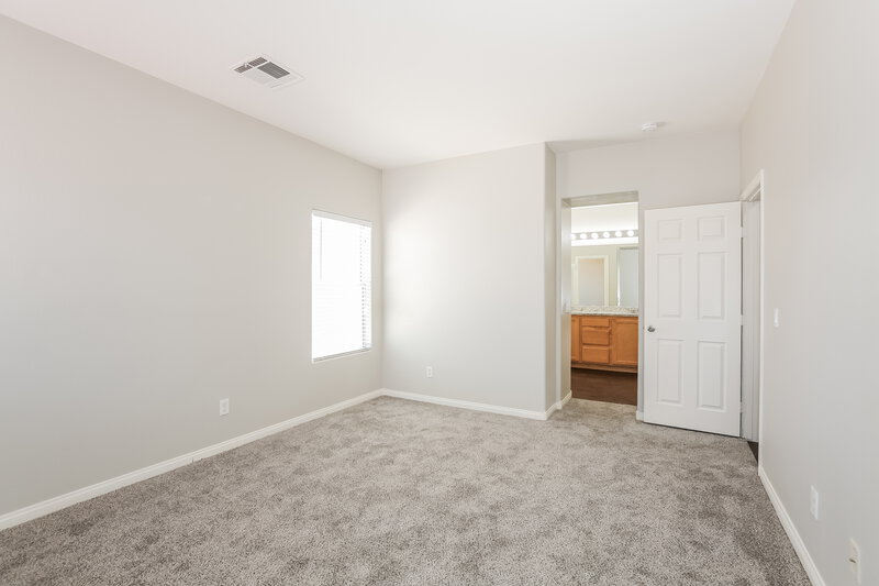 1,945/Mo, 3635 Prairie Orchid Avenue North Las Vegas, NV 89081 Main Bedroom View 2