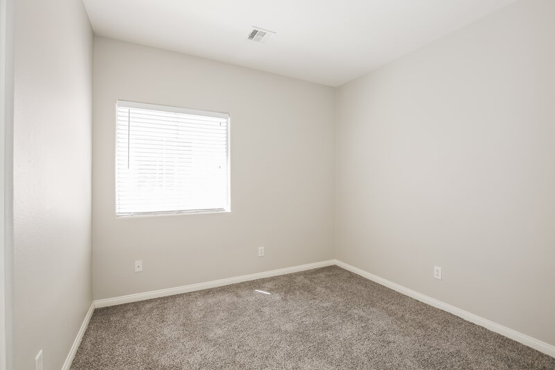 1,945/Mo, 3635 Prairie Orchid Avenue North Las Vegas, NV 89081 Bedroom View 2