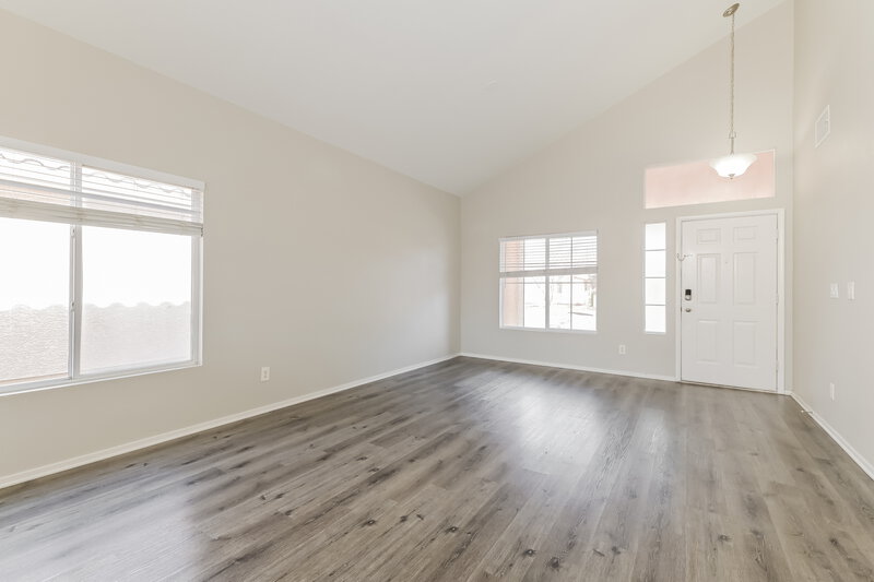 1,950/Mo, 5535 Black Sea Ct North Las Vegas, NV 89031 Living Room View