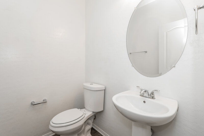 2,095/Mo, 697 Calamus Palm Place Henderson, NV 89011 Bathroom View 2