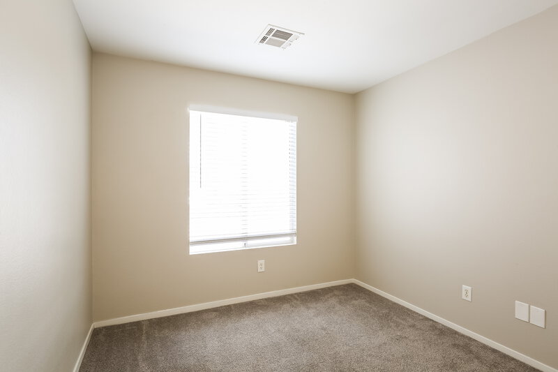 2,215/Mo, 3101 Honeysuckle Ave North Las Vegas, NV 89031 Bedroom View