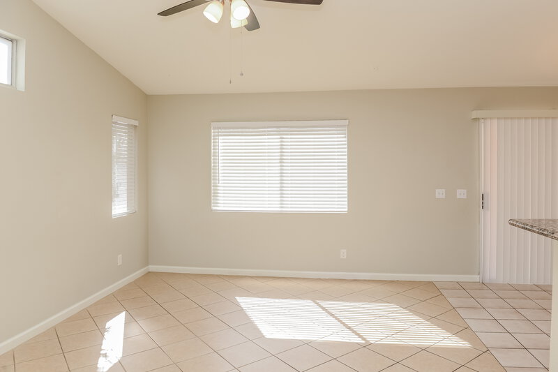 2,190/Mo, 2117 Port Antonio Court North Las Vegas, NV 89031 Dining Room View