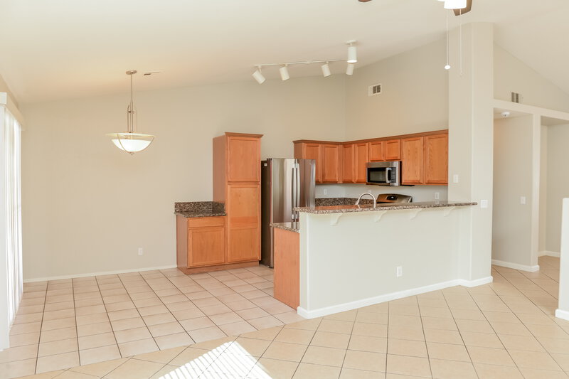 2,190/Mo, 2117 Port Antonio Court North Las Vegas, NV 89031 Dining Room View 2