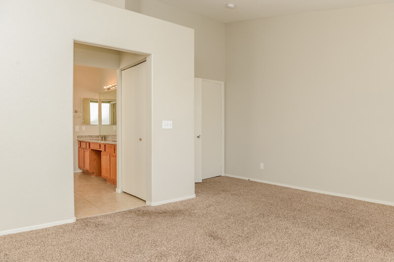 2,190/Mo, 2117 Port Antonio Court North Las Vegas, NV 89031 Main Bedroom View 2