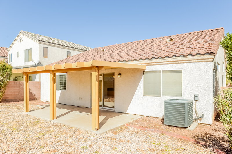 2,190/Mo, 2117 Port Antonio Court North Las Vegas, NV 89031 Rear View