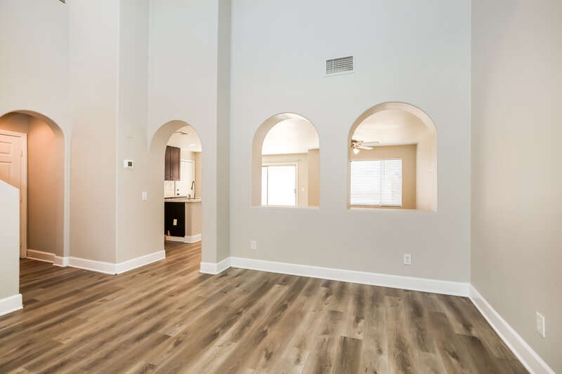 2,195/Mo, 5309 Las Cruces Heights Street North Las Vegas, NV 89081 Living Room View 2