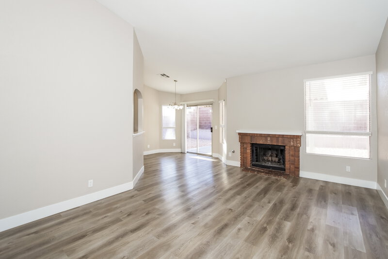 2,005/Mo, 1408 Harmony Hill Dr Henderson, NV 89014 Living Room View 3