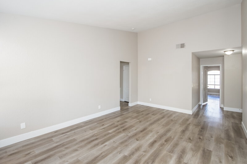 2,005/Mo, 1408 Harmony Hill Dr Henderson, NV 89014 Family Room View