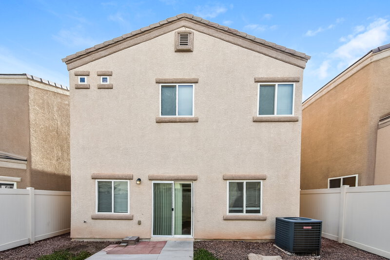 1,895/Mo, 6226 Port Astoria Court Las Vegas, NV 89122 Rear View 2