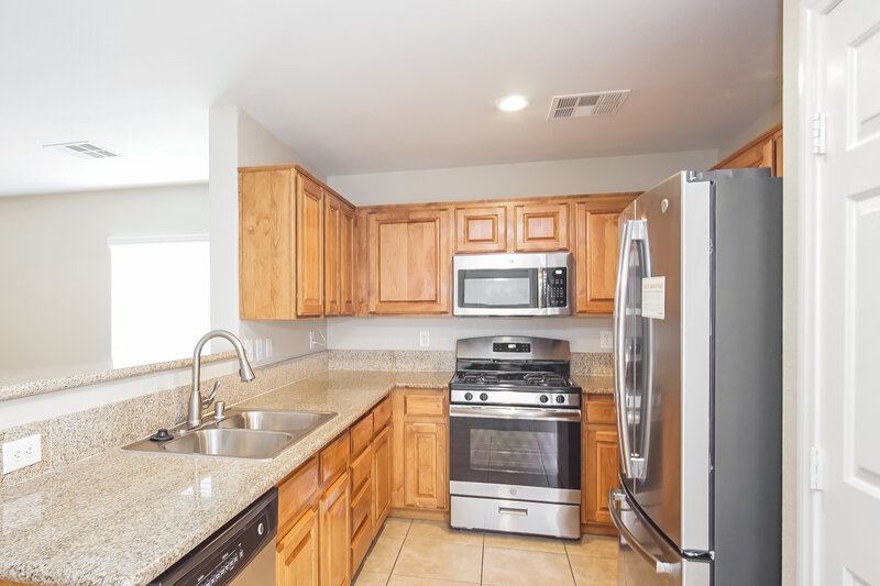 1,790/Mo, 5862 Rainbow Bridge Drive Las Vegas, NV 89142 Kitchen View