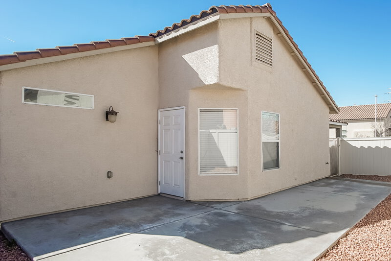 1,790/Mo, 5862 Rainbow Bridge Drive Las Vegas, NV 89142 Rear View