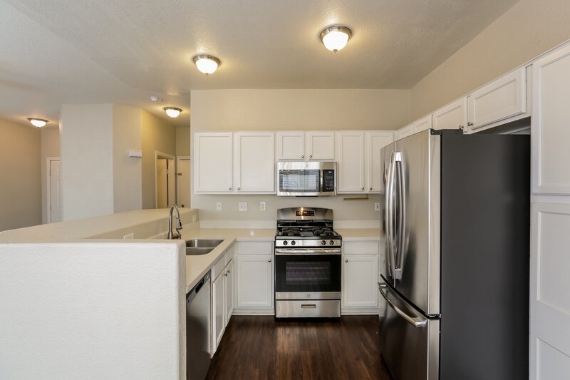 1,695/Mo, 2707 Positive Court North Las Vegas, NV 89031 Kitchen View
