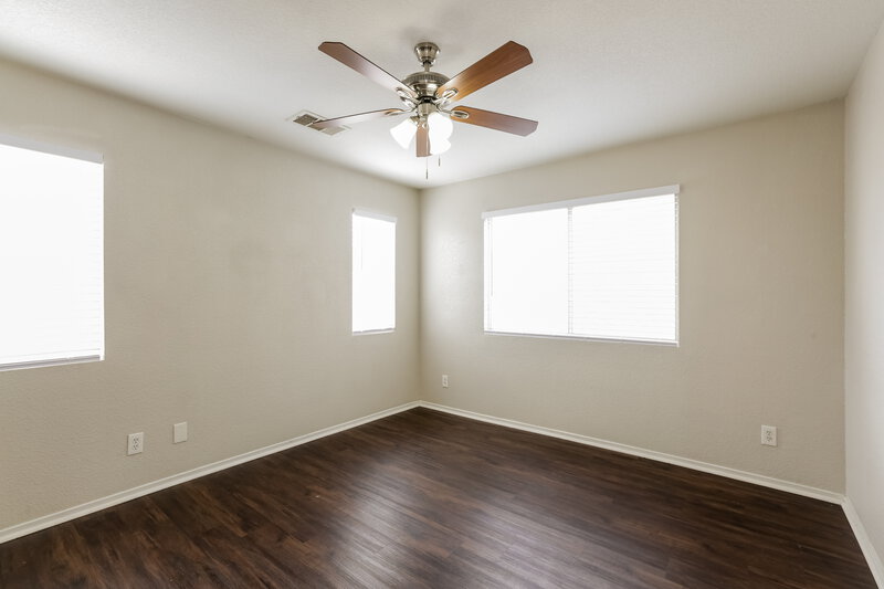 1,695/Mo, 2707 Positive Court North Las Vegas, NV 89031 Main Bedroom View