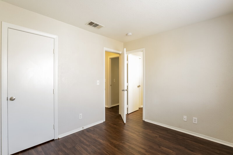 1,695/Mo, 2707 Positive Court North Las Vegas, NV 89031 Bedroom View 2