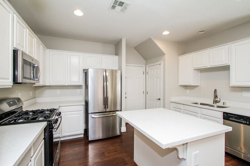 2,230/Mo, 613 Palm Wash Lane Henderson, NV 89011 Kitchen View 2