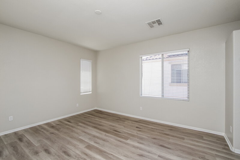 2,230/Mo, 613 Palm Wash Lane Henderson, NV 89011 Main Bedroom View
