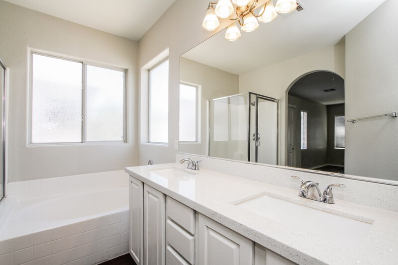 2,230/Mo, 613 Palm Wash Lane Henderson, NV 89011 Main Bathroom View