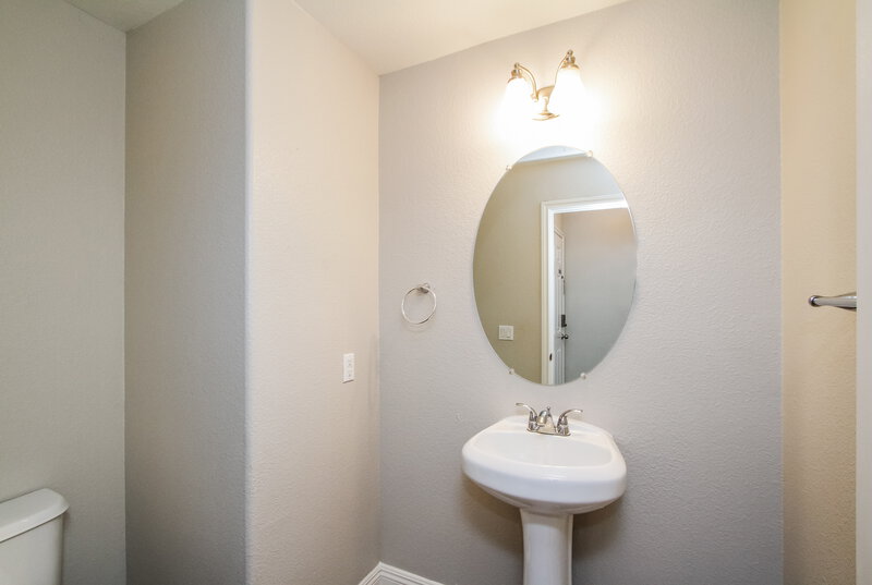 2,230/Mo, 613 Palm Wash Lane Henderson, NV 89011 Bathroom View 2