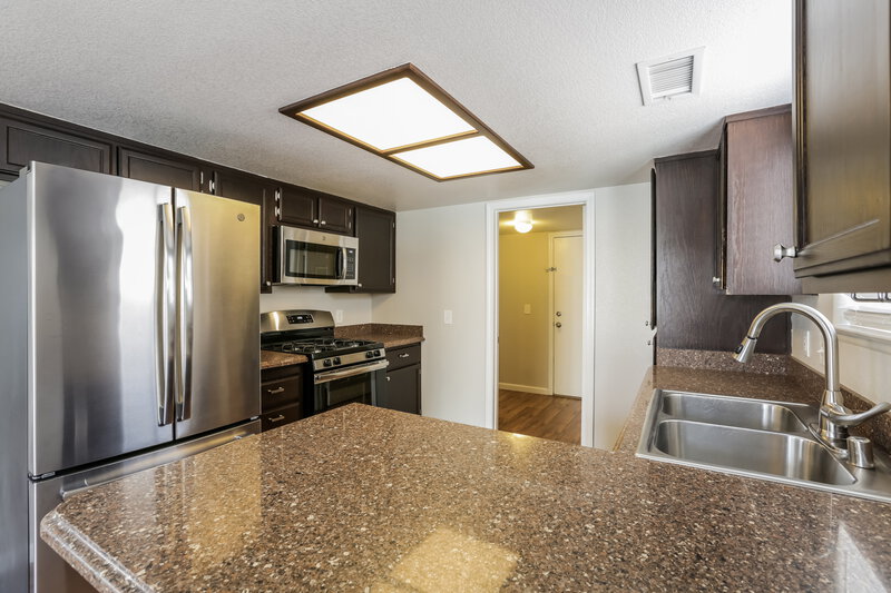 1,790/Mo, 7320 Young Doe Avenue Las Vegas, NV 89130 Kitchen View