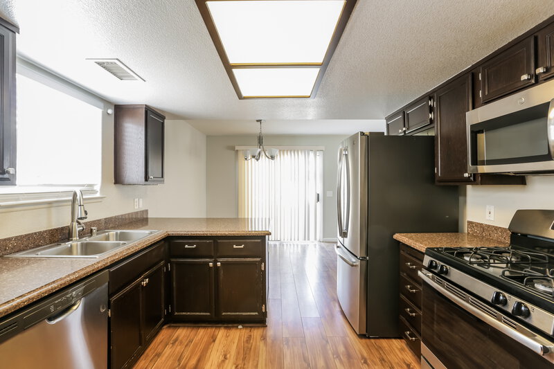 1,790/Mo, 7320 Young Doe Avenue Las Vegas, NV 89130 Kitchen View 2