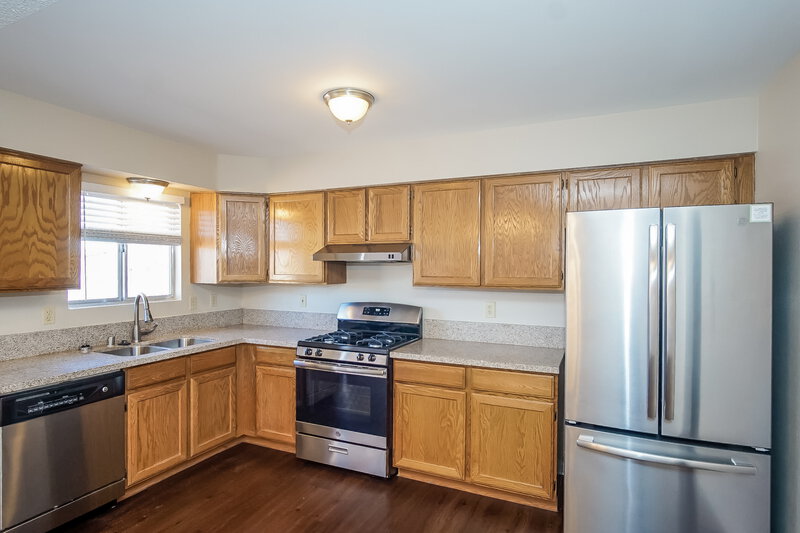 1,960/Mo, 396 Newbury Court Henderson, NV 89015 Kitchen View