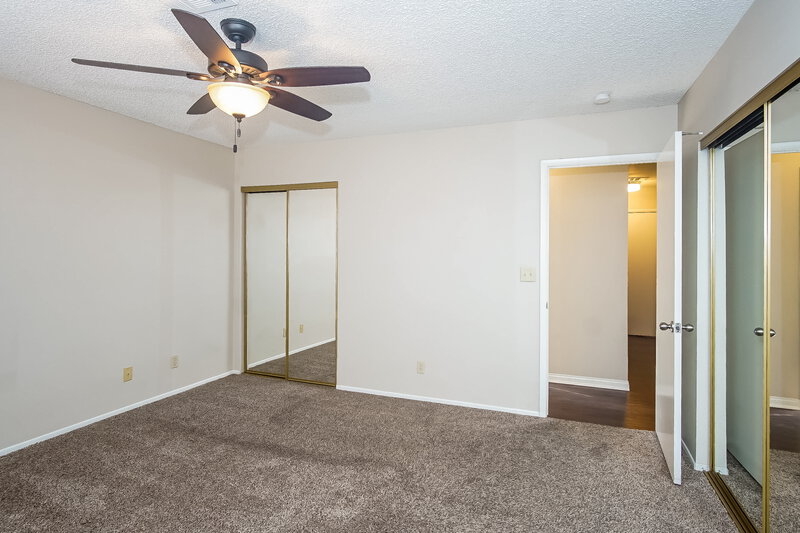 1,960/Mo, 396 Newbury Court Henderson, NV 89015 Main Bedroom View 2