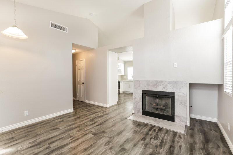 2,190/Mo, 5917 Hornbrook Ct Las Vegas, NV 89130 Living Room View 2