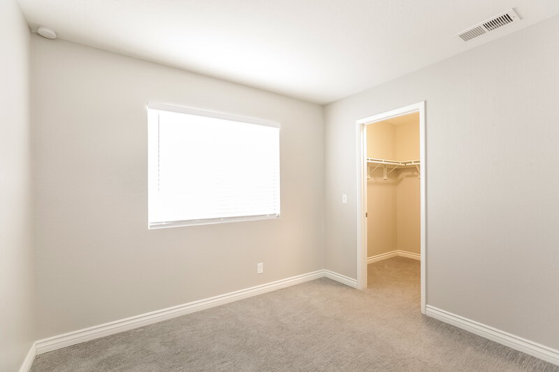 2,190/Mo, 5917 Hornbrook Ct Las Vegas, NV 89130 Bedroom View