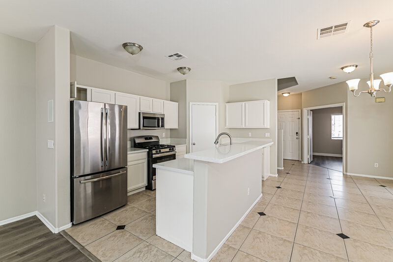 2,140/Mo, 5912 Crumbling Ridge Street Henderson, NV 89011 Kitchen View