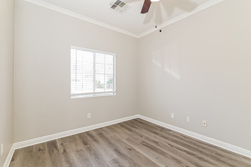 2,140/Mo, 5912 Crumbling Ridge Street Henderson, NV 89011 Bedroom View 2