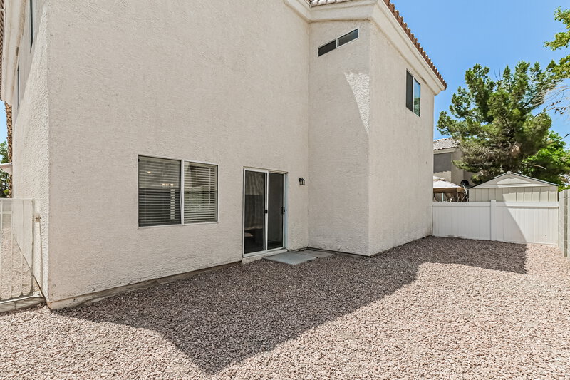 2,140/Mo, 5912 Crumbling Ridge Street Henderson, NV 89011 Rear View